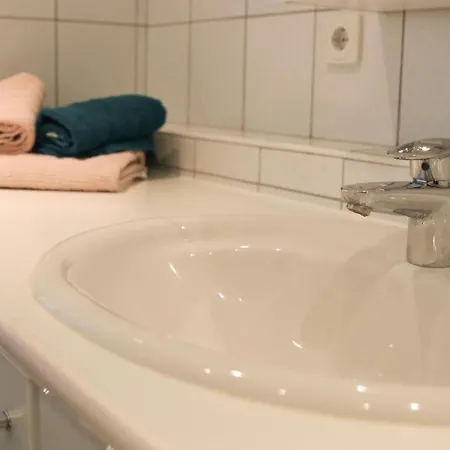 Ferienwohnung-stern-friedrichshafen Lägenhet *